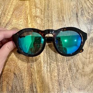 Tortoise Diff Sunglasses with Green/Blue Shades